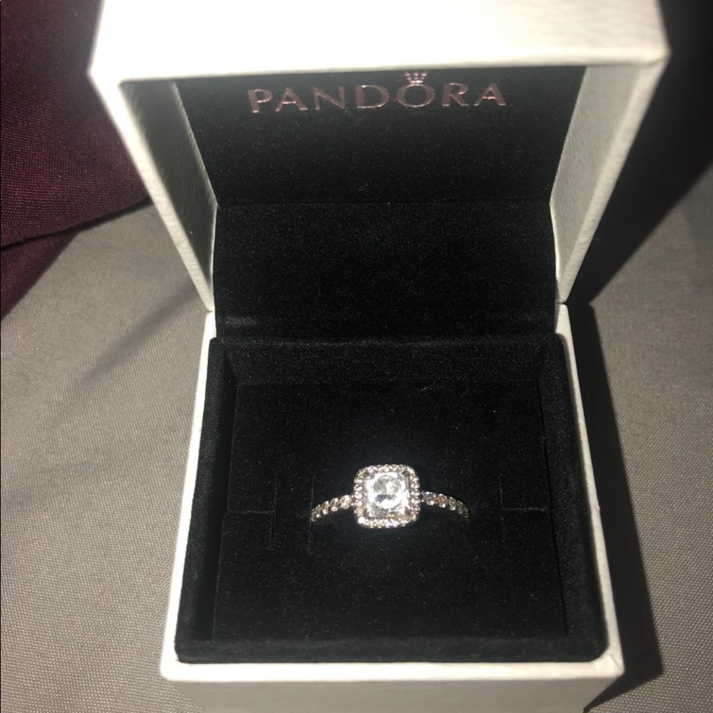 Pandora Ring